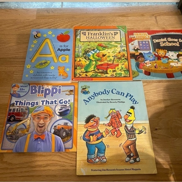 Blippi Sesame Street Franklin the Turtle Letter Book Bundle Kids - Picture 3 of 5